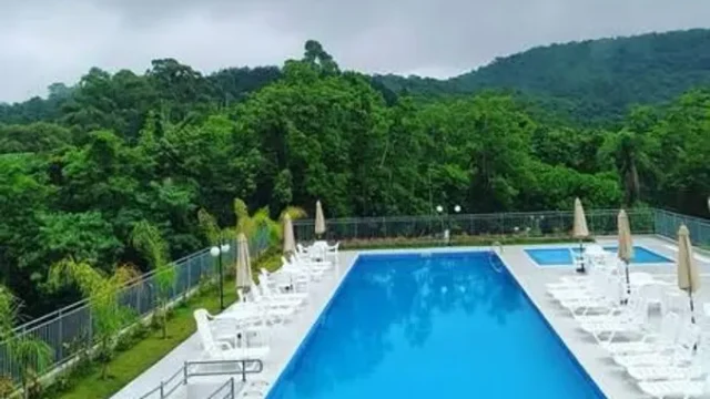 16db9b6bf0a7c61efbb75e97f63b5a92